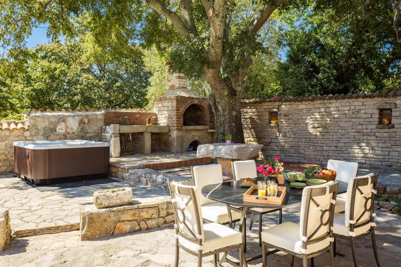 Villa Arboretum Πόρετς Εξωτερικό φωτογραφία