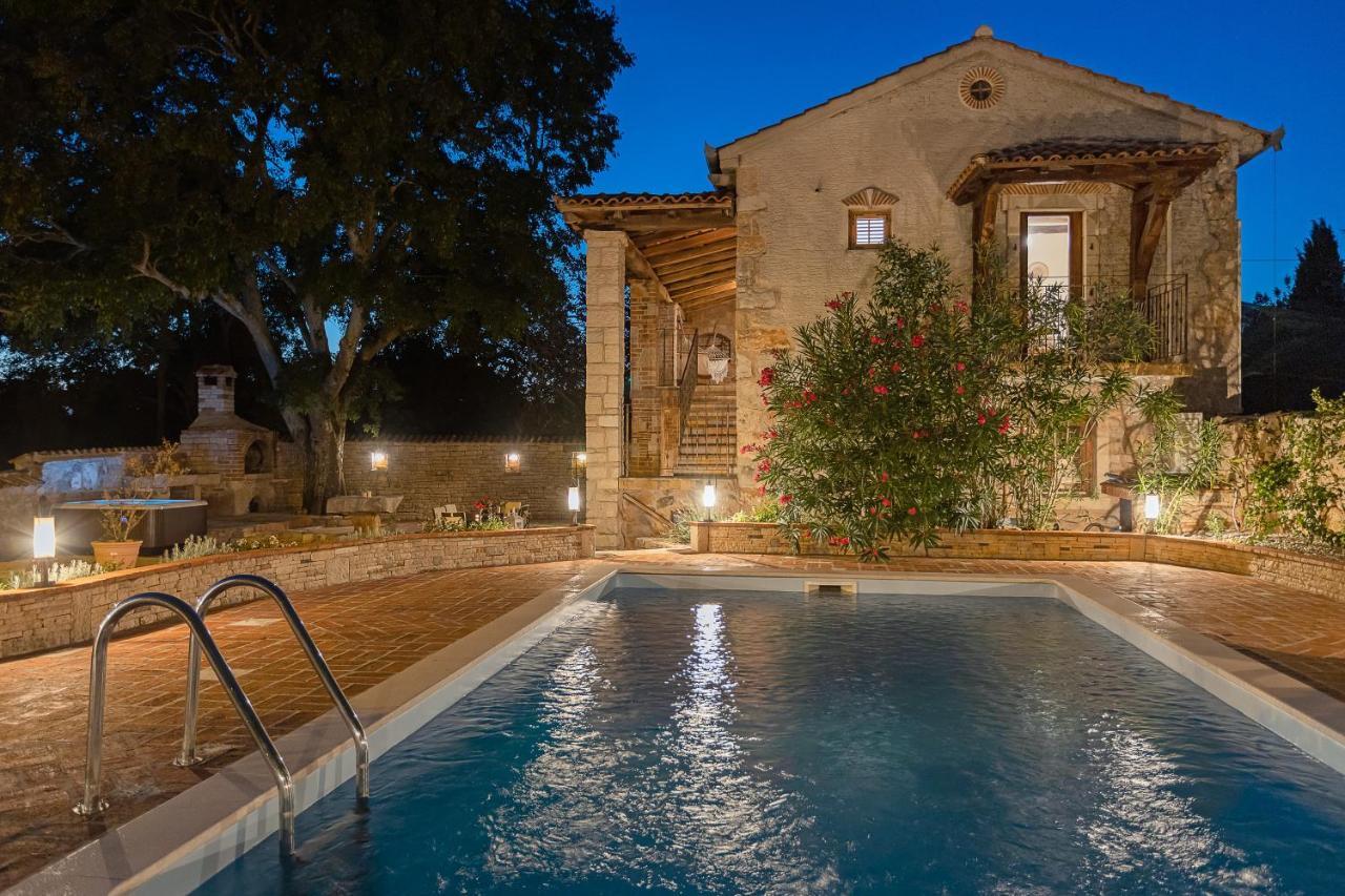 Villa Arboretum Πόρετς Εξωτερικό φωτογραφία