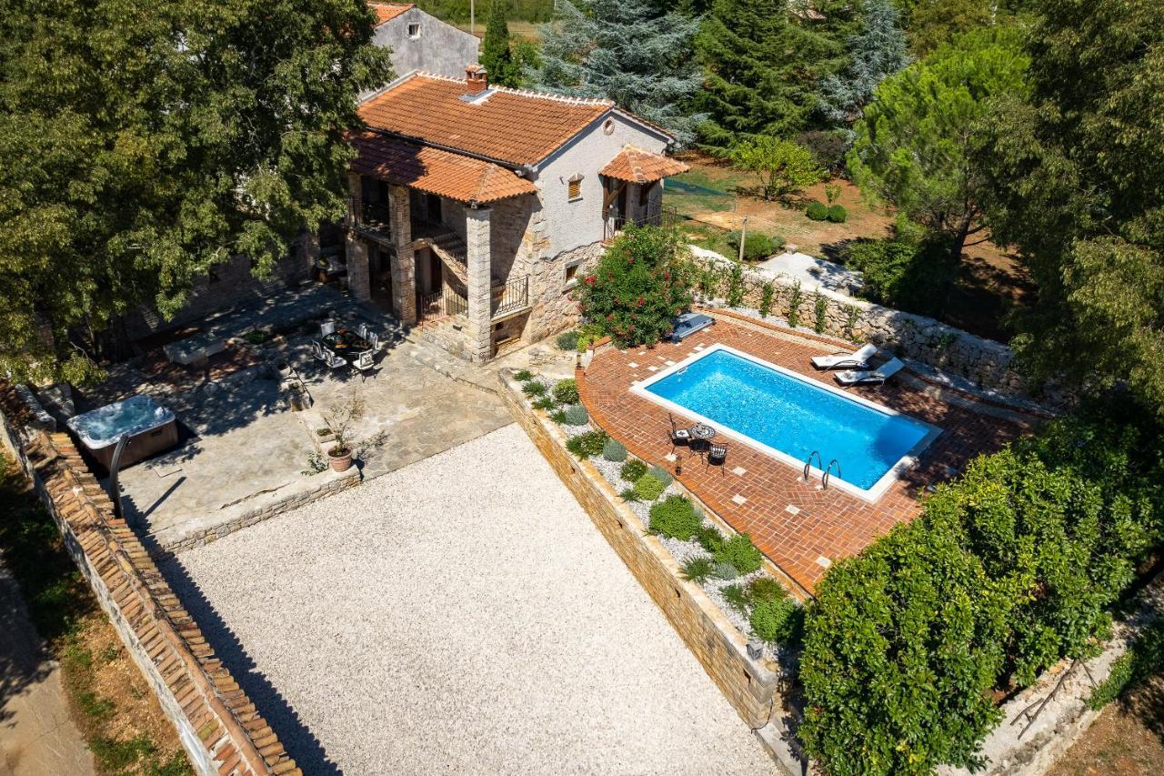 Villa Arboretum Πόρετς Εξωτερικό φωτογραφία