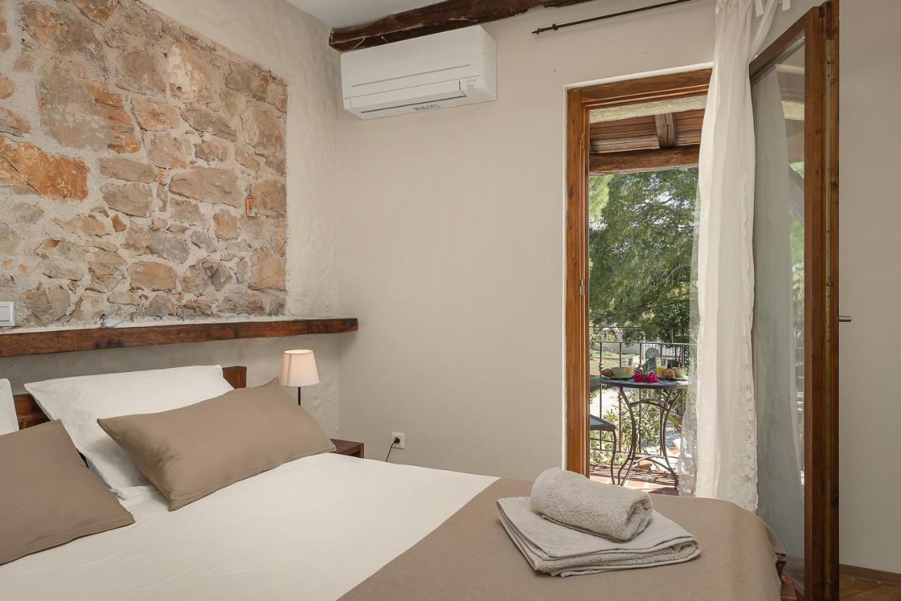 Villa Arboretum Πόρετς Εξωτερικό φωτογραφία