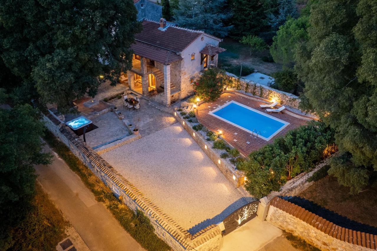 Villa Arboretum Πόρετς Εξωτερικό φωτογραφία